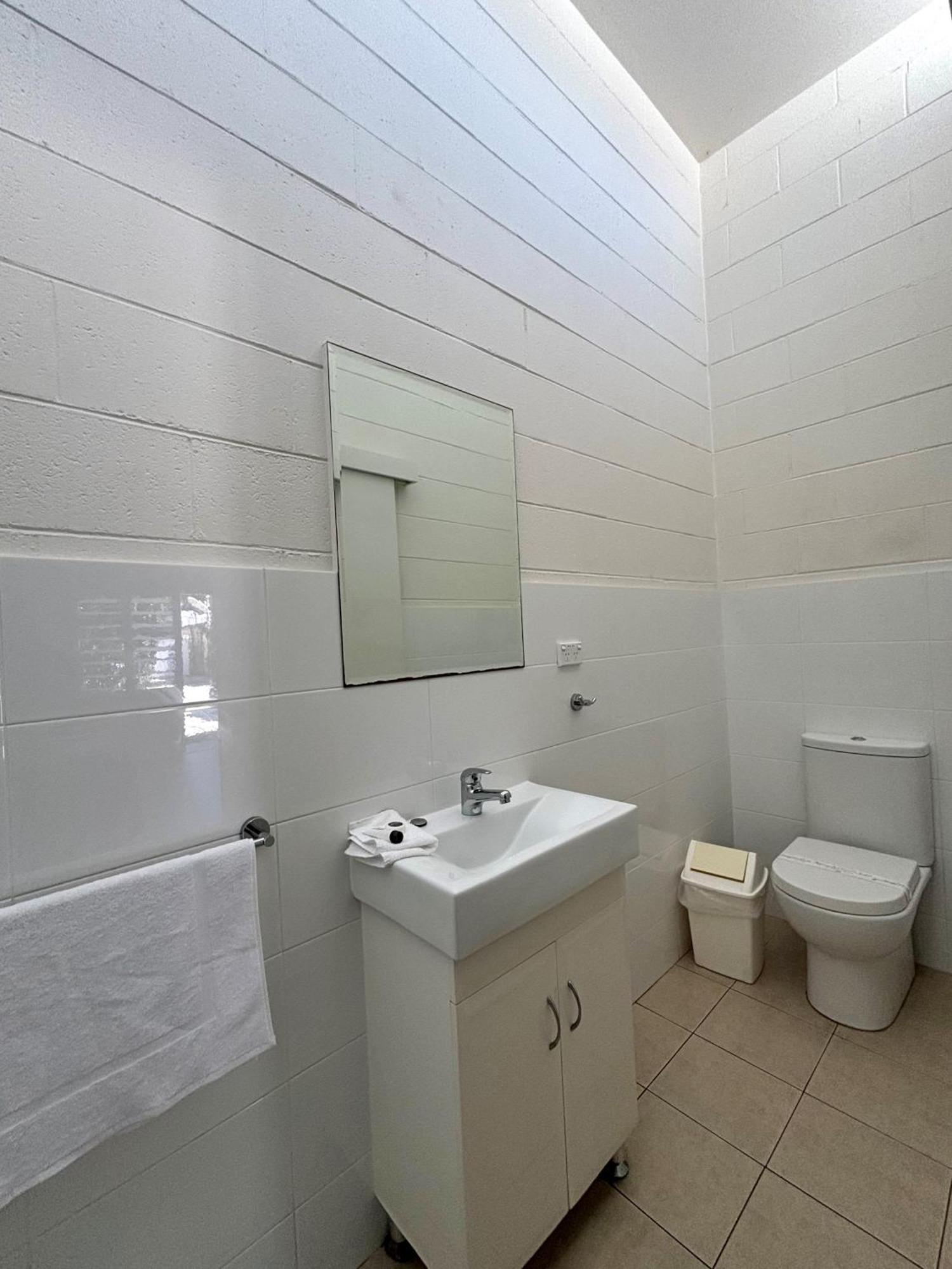 Time And Tide Hotel Motel Deewhy Bagian luar foto